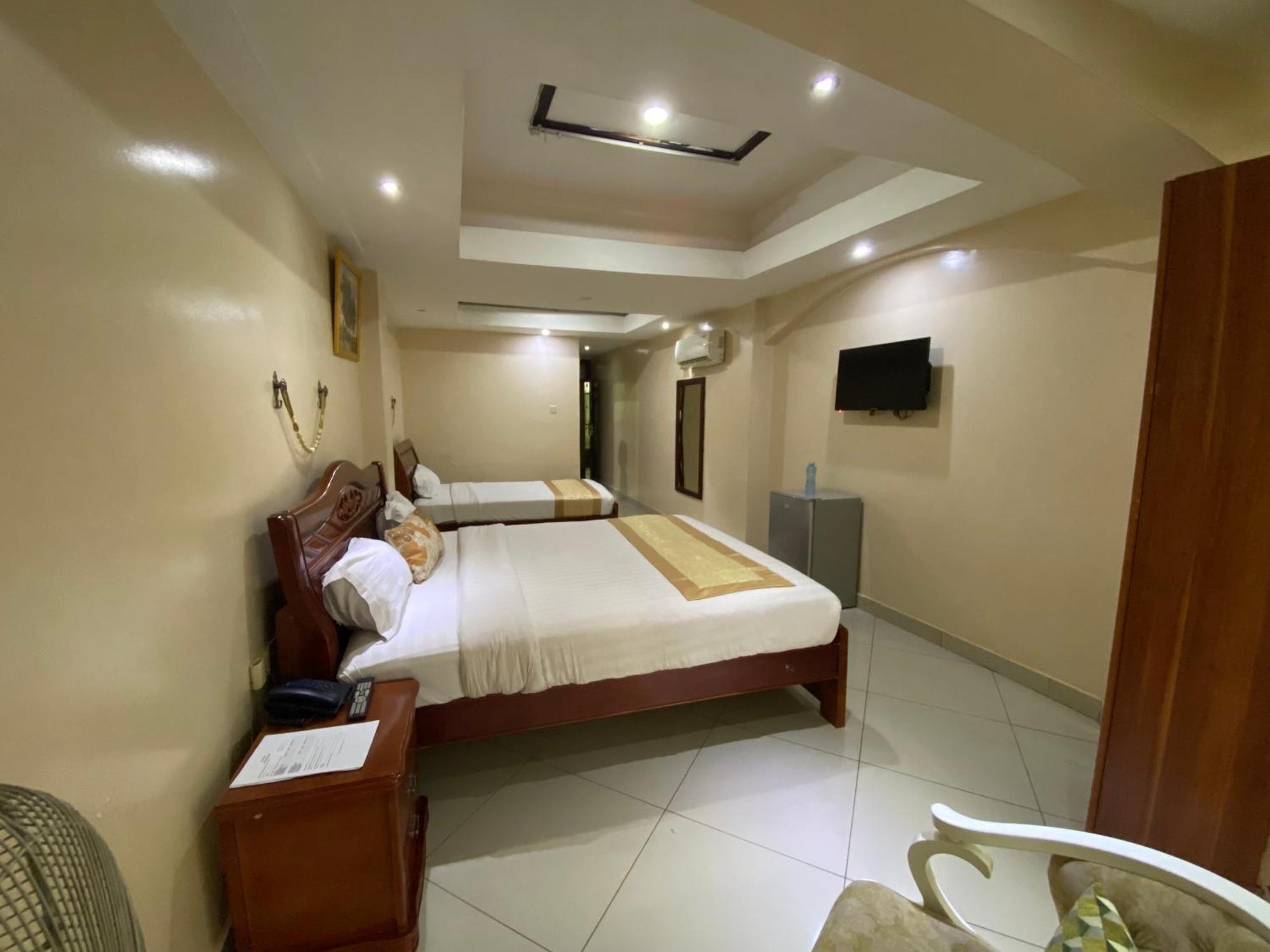 La Grande Hotel Kampala Exteriör bild
